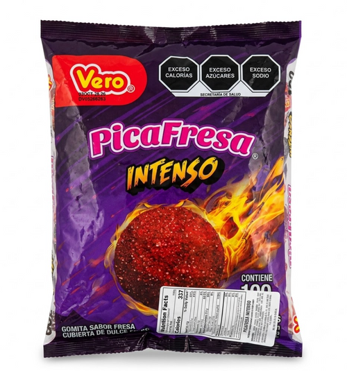 Spice up snack time with Vero Pica Fresa Intenso! Enjoy 100 pieces of sweet, chewy strawberry gummies covered in a fiery chili coating. Shop now!