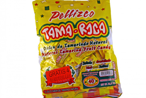 Hot and salted tamarind fruit candy, with real tamarind pulp.