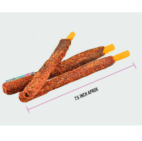 Jabalina Xtreme is one of the most popular Mexican candies. This is a wood stick cover with a tamarind pulp candy paste and a delicious chili powder on top.