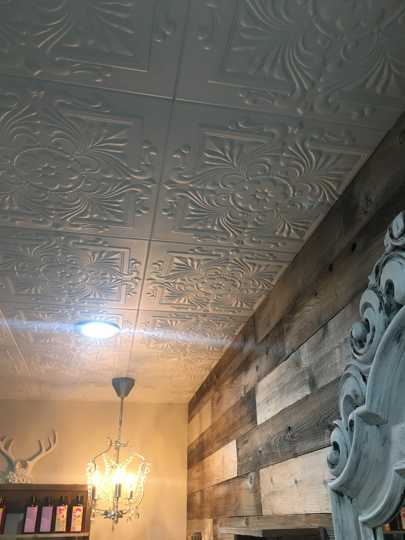 Victorian R14 Foam Ceiling Tile (Package of 8 Tiles), Plain White Decorative Ceiling Tiles