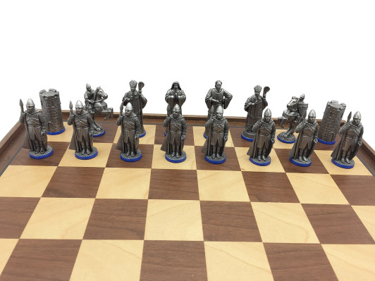 Robin Hood Antique Finish Chess side - Sheriff of Nottingham