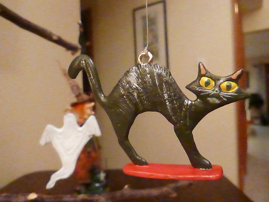 Scary Cat painted by Daniel Heldmann.