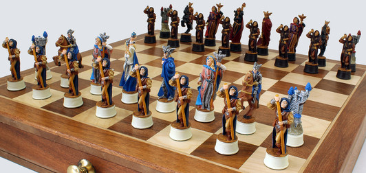 The Bright Host Fantasy Chess pieces if cast and painted. Case not included. Sample painted by Ulf Debelius.
