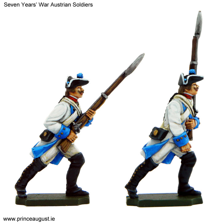 PA3105 Austrian Fusiliers advancing and march-attack figures