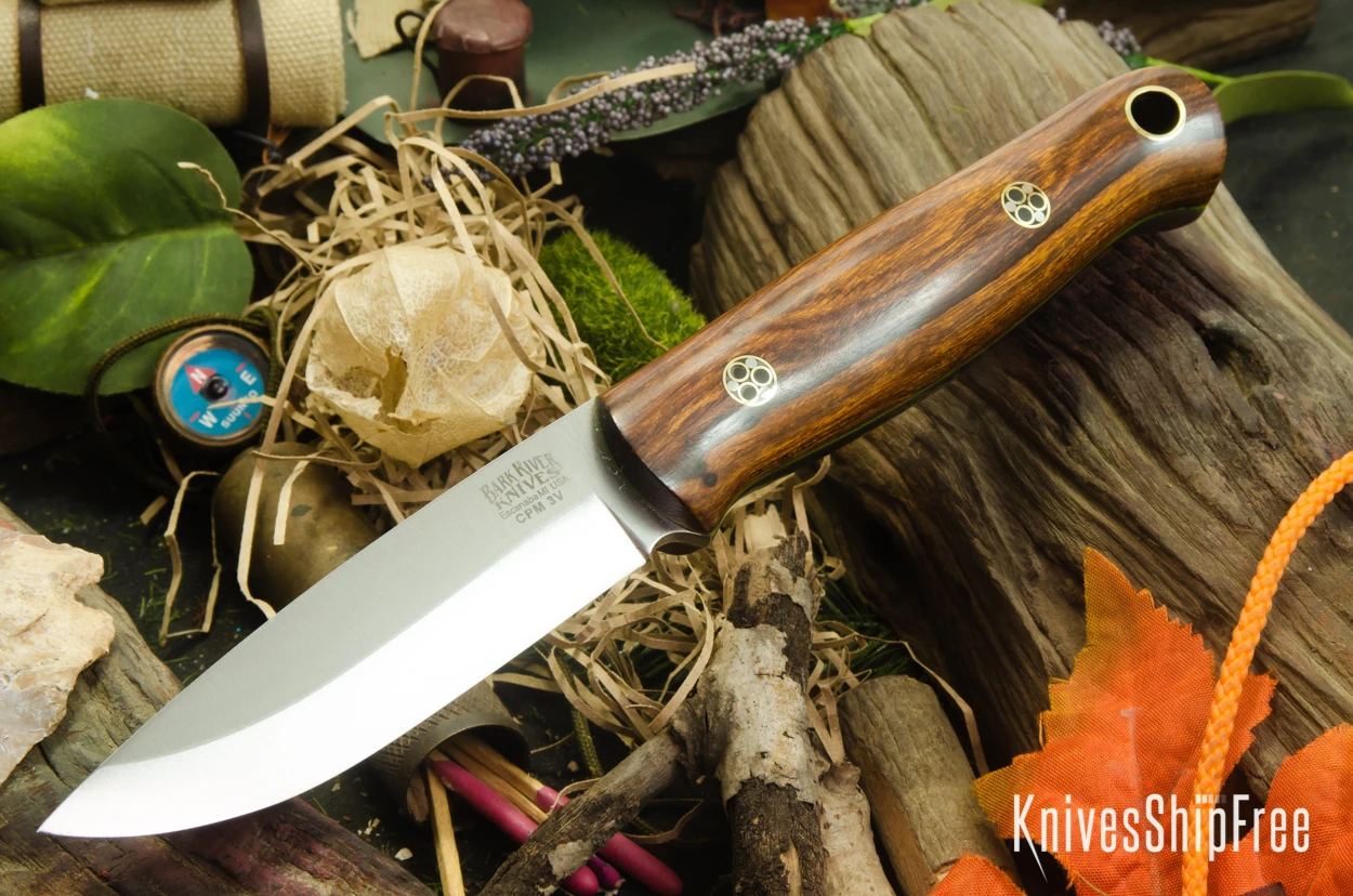 Bark River Knives: Bushcrafter - CPM 3V - Desert Ironwood - Toxic 