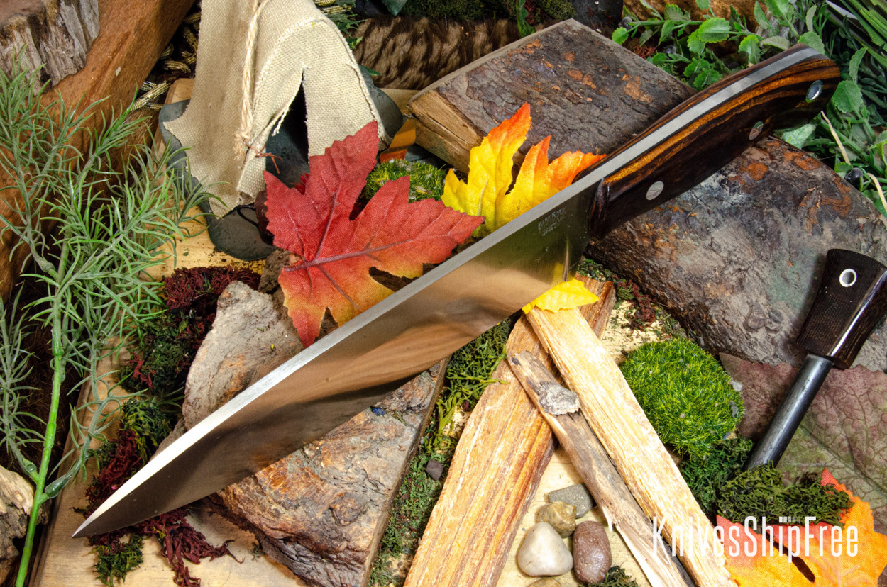 Bark River Knives: Aurora III - CPM 3V - Desert Ironwood - Black