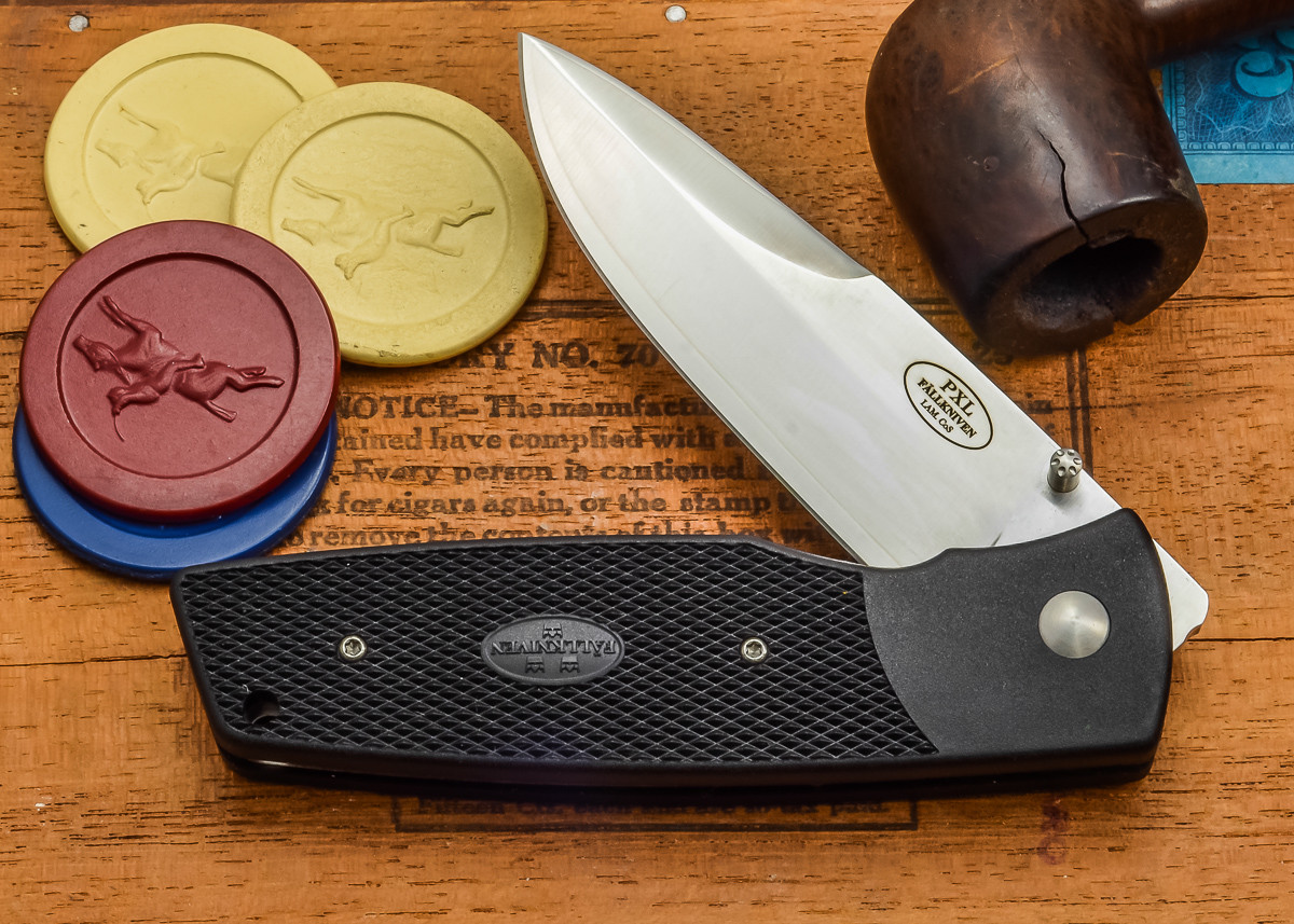 Fallkniven: PXLwh - Workhorse - Grilon - Laminated CoS Steel