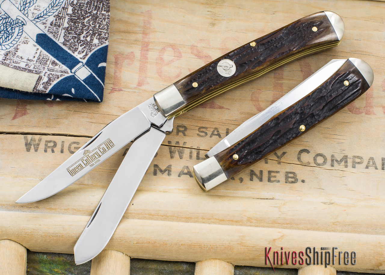 Queen Cutlery: #19 - Large Trapper - American Walnut