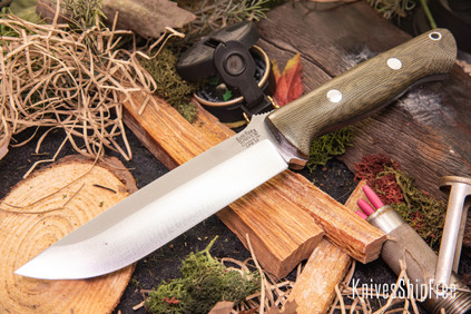 Bark River Knives: Bravo 1.5 - CPM 3V - Green Canvas Micarta - Forest Green Liners