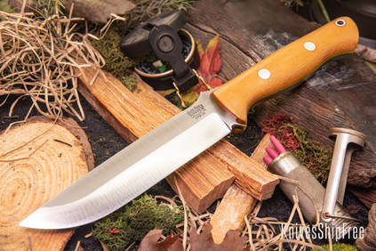 Bark River Knives: Bravo 1.5 - CPM 3V - Natural Canvas Micarta - Toxic Green Liners