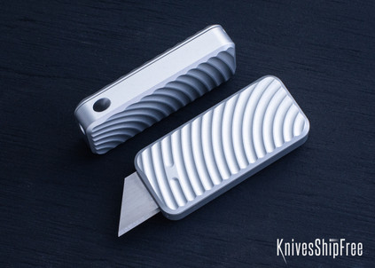 Rivery MFG: Zero Original Pattern - Manual OTF Utility Knife - Gray Aluminum with Lanyard Hole