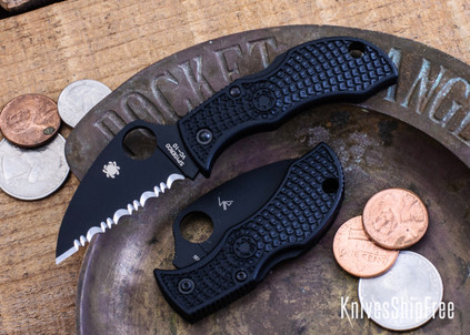 Spyderco: Manbug Lightweight - Wharncliffe - VG-10 - Black Serrated Blade
