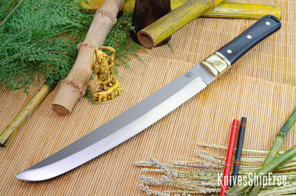 Bark River Knives: Tengu - CPM 3V - Black G-10