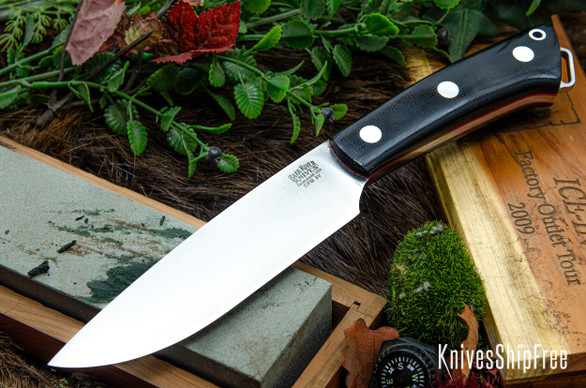 Bark River Knives: Fox River II LT - CPM 3V - Black Canvas Micarta - Red Liners