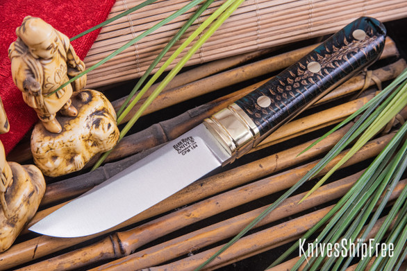 Bark River Knives: Kitsune Tanto - CPM 154 - Brass Bolster - Emerald Pinecone