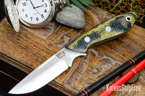 Bark River Knives: Adventurer - CPM 3V - Yellowjacket Burlap Micarta