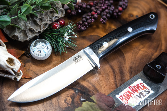 Bark River Knives: Classic Semi Skinner - MagnaCut - Black G-10 - Red Liners
