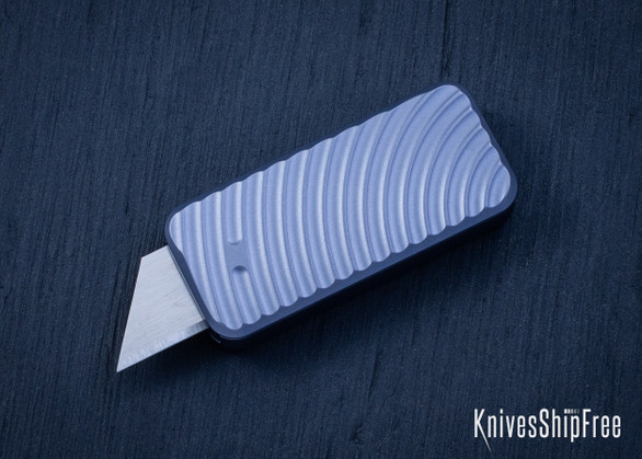 Rivery MFG: Zero Original Pattern - Manual OTF Utility Knife - Aluminum with Lanyard Hole - CadLabCNC Gunmetal Gray Anodization