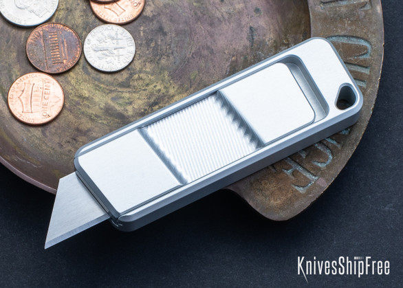 Rivery MFG: Zero-G - Manual OTF Utility Knife - Smooth Operator Pattern - Gray Aluminum
