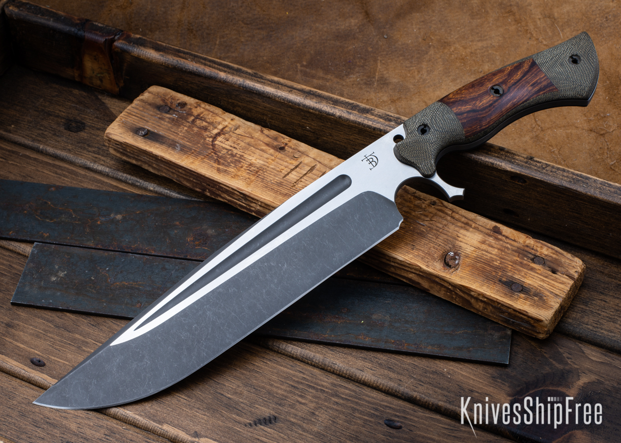 Cave Bear - CPM-3V - Green Micarta/Desert Ironwood - Black Liners - Acid Finish Finish (Front)