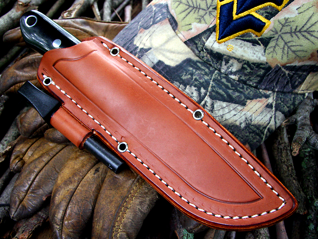 Hunting Knife Sheath: Choosing The Right One