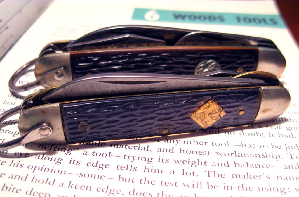 FAQ What's the best knife for a Boy Scout? KnivesShipFree