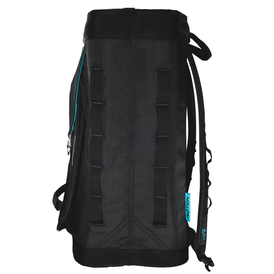 The Approach Bag is a rectangular, free-standing gear bag with an updated design for more storage options. It offers a 50L carrying capacity, with webbing loops throughout the bag for more external storage options.
