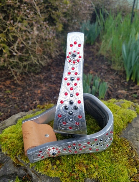 Silver Engraved Aluminum Stirrups w/ Rubber Tread