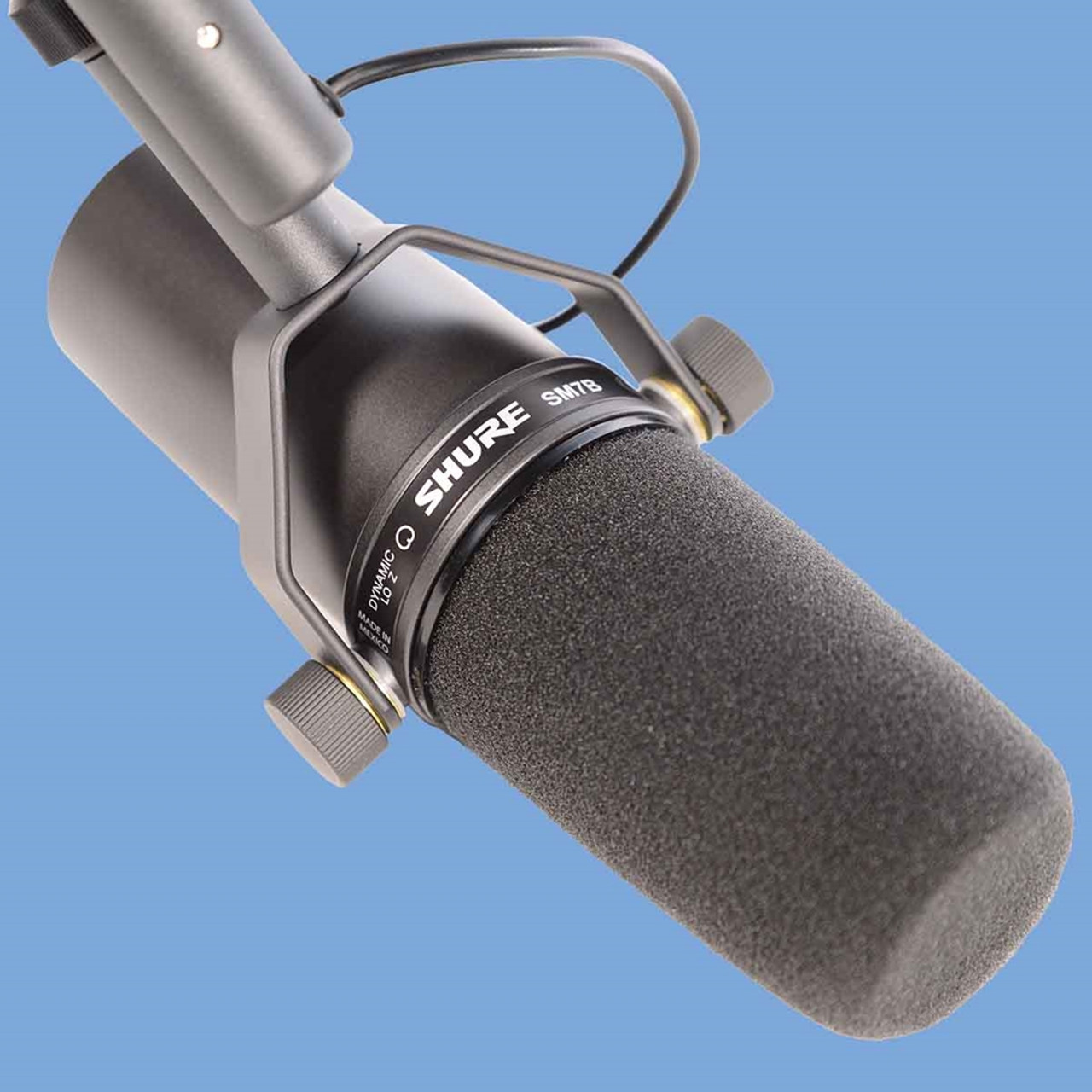 Shure SM7B Microphone - 042406088879