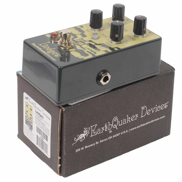 Earthquaker Ledges 3-D Reverberation Effects Pedal Used