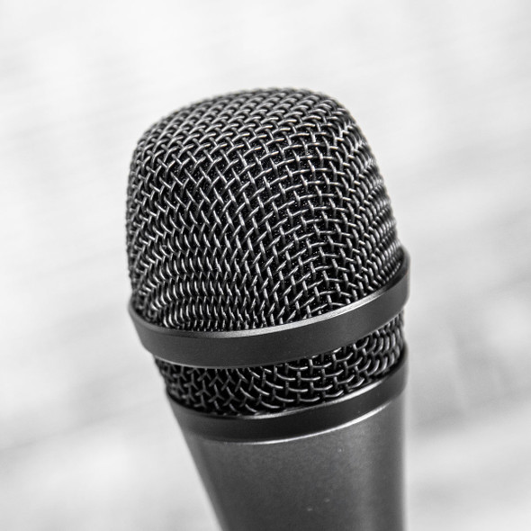 Sennheiser E835 Cardioid Handheld Dynamic Microphone card