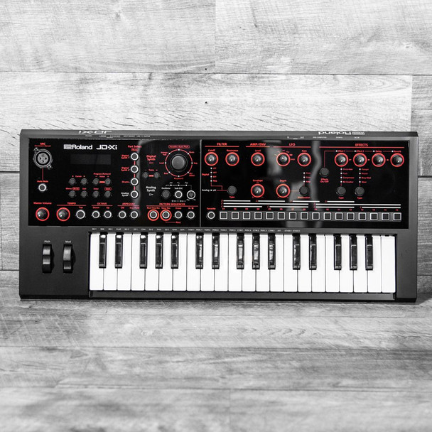 Roland JD-XI Advanced Analog / Digital Crossover Synth - The Music Den