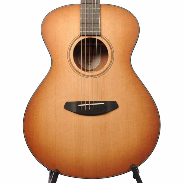 Closeup Breedlove Roots Concert SMe - Edgeburst
