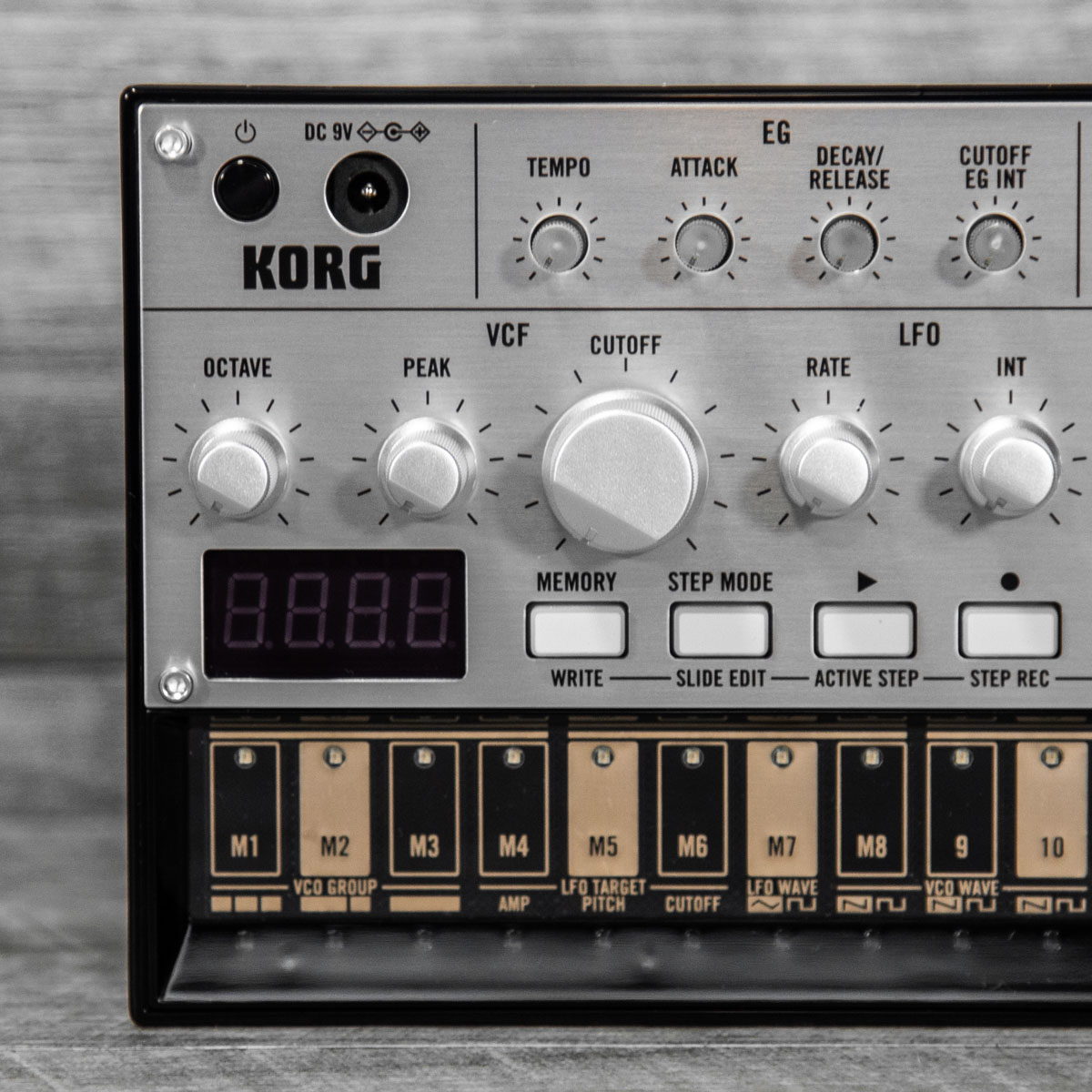 Korg Volca Bass Analog Bass Machine - The Music Den