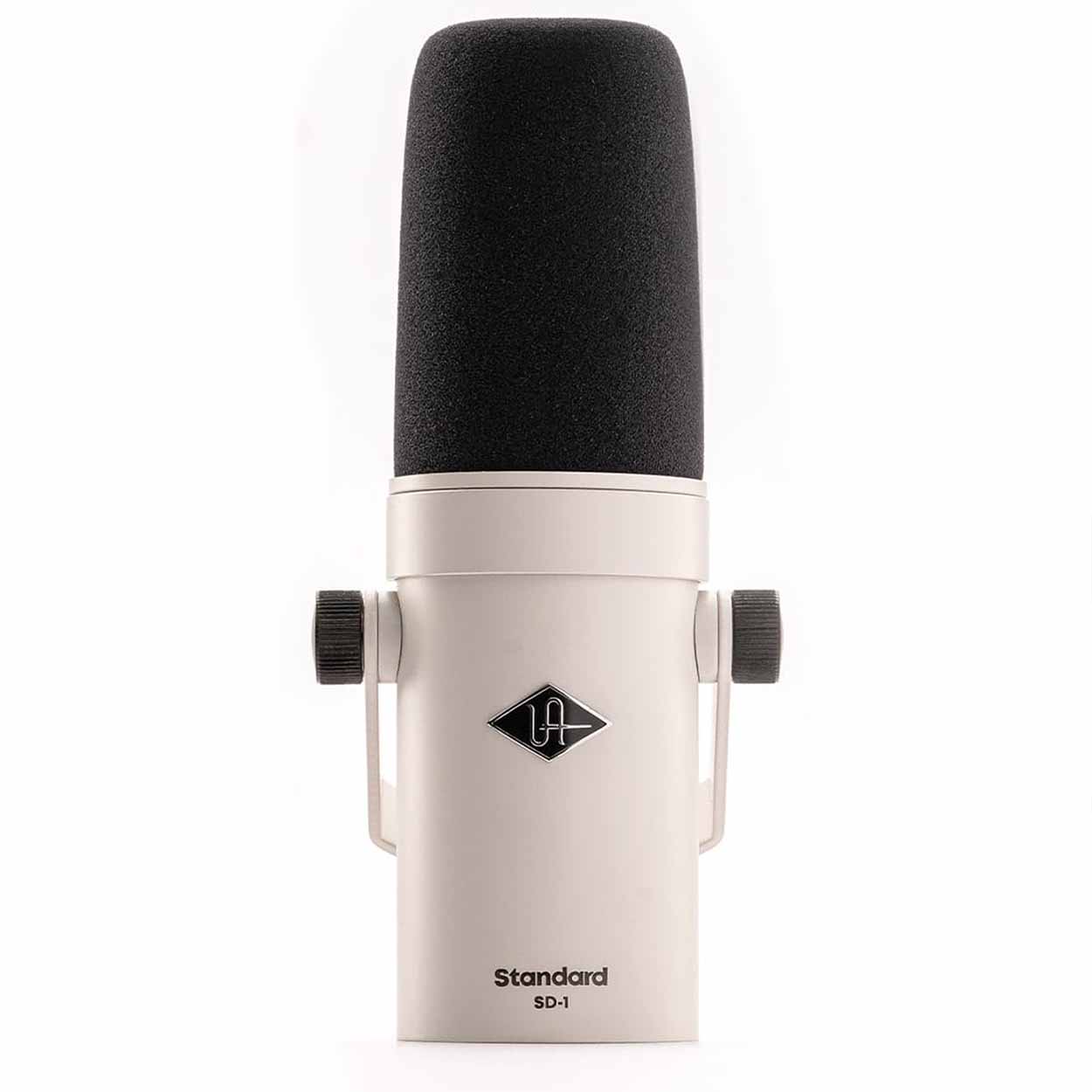 Universal SD-1 Standard Dynamic Broadcast Microphone - The Music