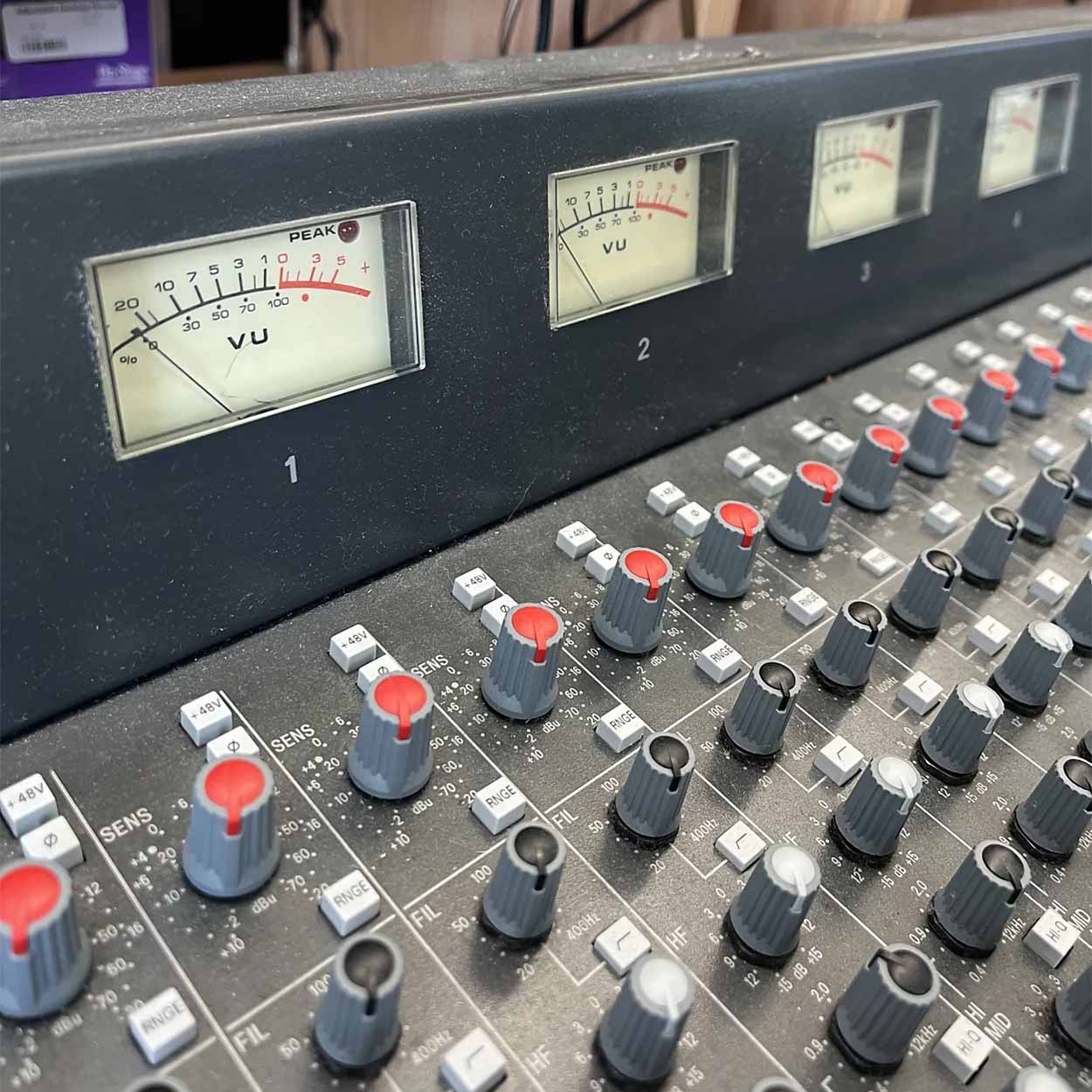 Soundcraft K2 40-Channel Mixer Console USED - The Music Den