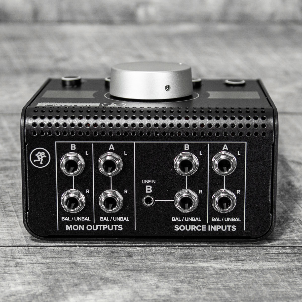 Mackie Big Knob Passive Studio Monitor Controller - 2x2 Audio