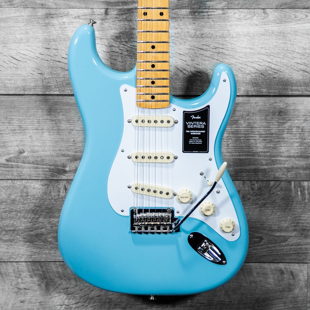 fender daphne blue