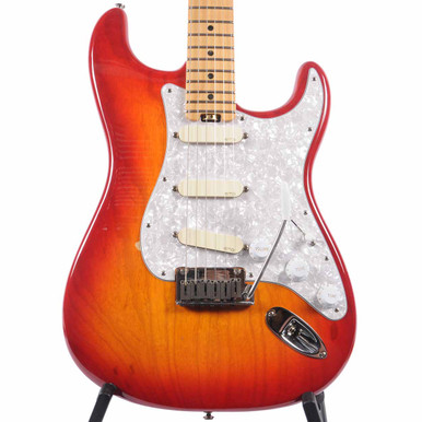 光栄堂　Fender American Elite Stratocaster Fender American Elite Stratocaster Maple Fingerboard
