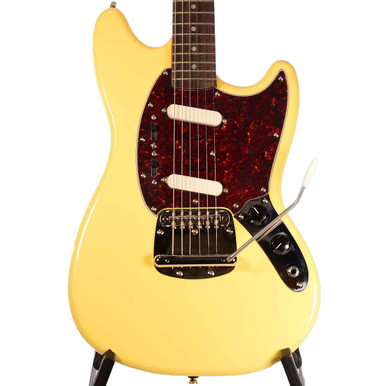 Squier Classic Vibe ‘60s Mustang Fender Amazon.com: Squier Classic Vibe 60s Mustang Electric Guitar