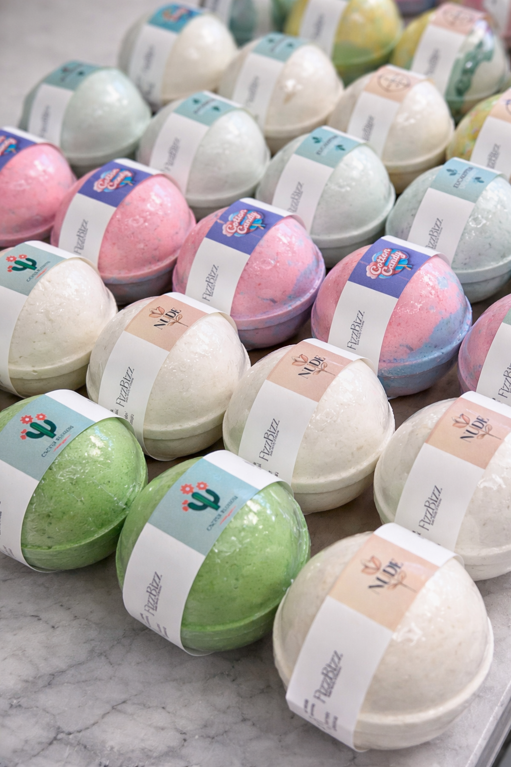 Fizz Bizz LLC Bath Bombs