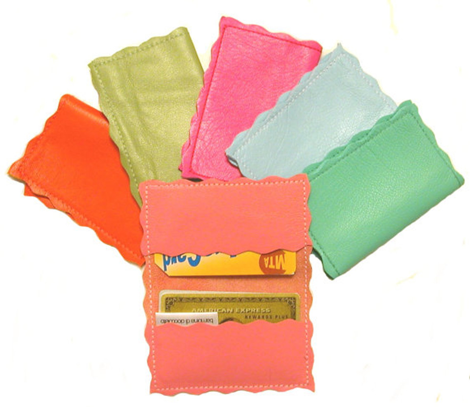 Metro Leather Business Card Holder Scalloped