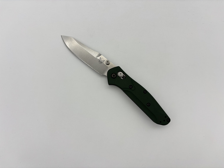 Pre-Owned Benchmade Mini Osborn S30V Reverse Tanto Blade, Green Aluminum Handle (Condition: New, Box: No)
