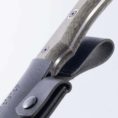 https://cdn11.bigcommerce.com/s-k3c8jdz2s4/products/2985/images/3059/messermeister-overland-chef-8-inch-sheath-olo-shl__16470.1657173563.386.513.jpg?c=1