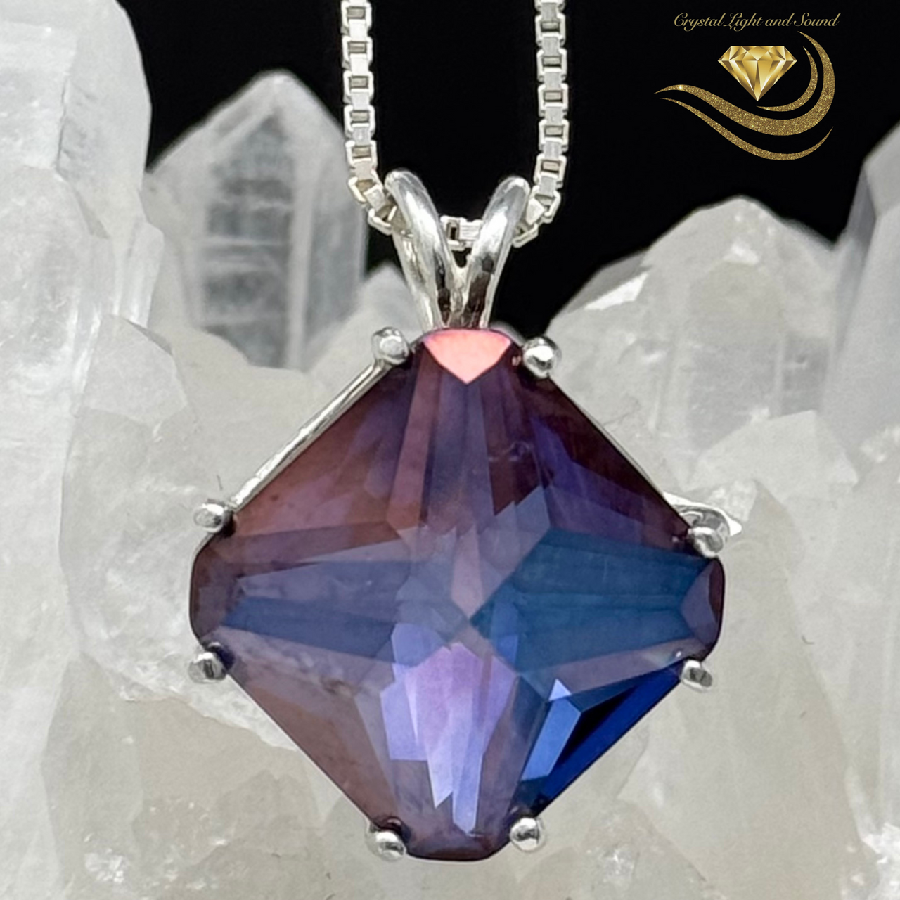 Tanzine Aura Small Magician Stone Set in Silver