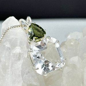 Clear Quartz Earth Heart with Moldavite Clear Quartz Earth Heart with Moldavite