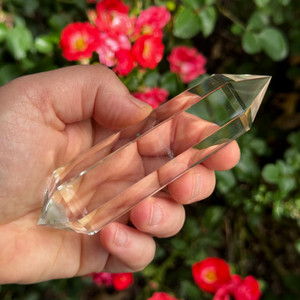 Vogel Wands with Layered Veils, 6 Facets (133 Grams)