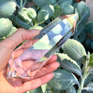 Brazilian Clear Quartz Vogel-Eredyon© Wand - 6 Facets (380g) Brazilian Clear Quartz Vogel-Eredyon© Wand - 6 Facets (380g)