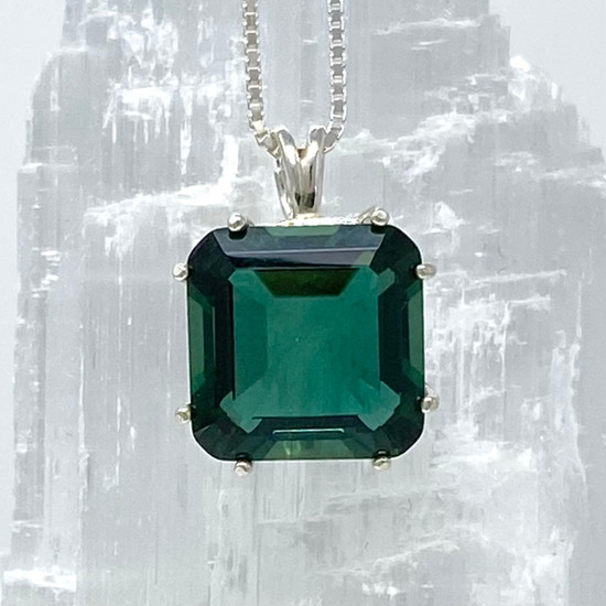 Siberian Green Earth Heart Pendant Set in Sterling Silver