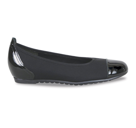 Munro Women's Henlee in Black Fabric/Patent